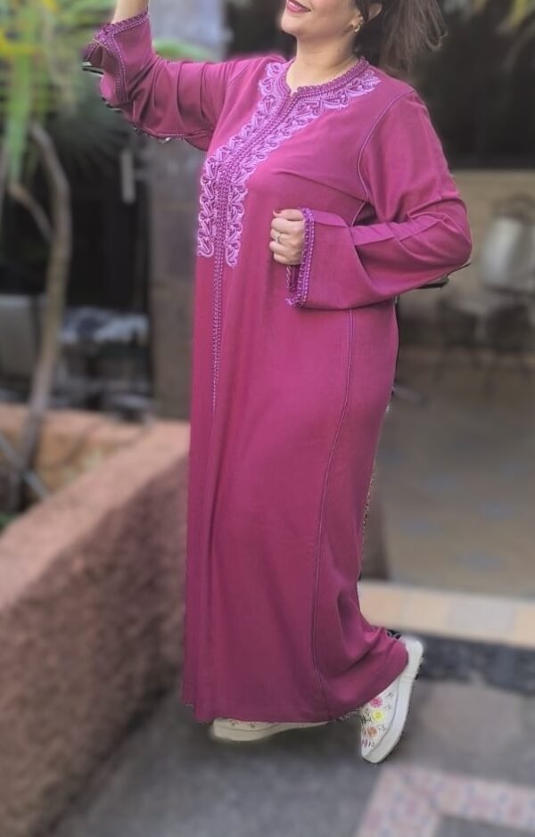 Une jellaba marocaine traditionnelle fait main handmade – Image 5