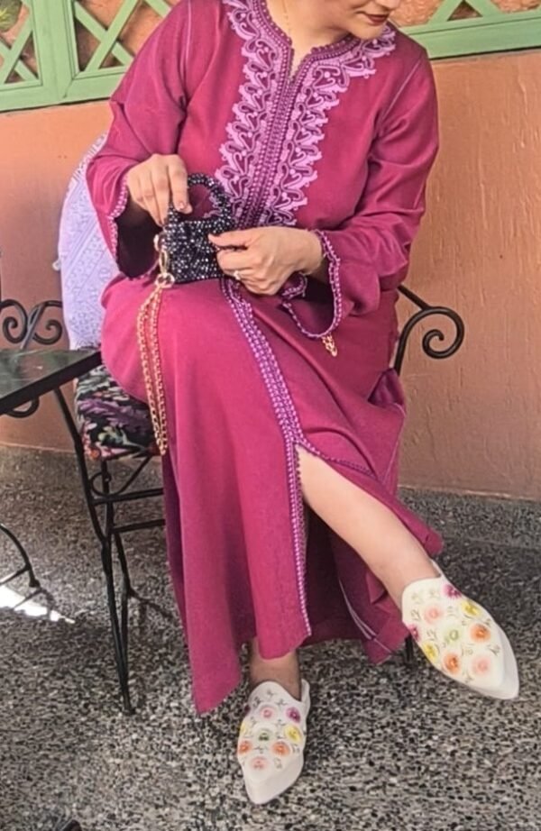 Une jellaba marocaine traditionnelle fait main handmade – Image 3