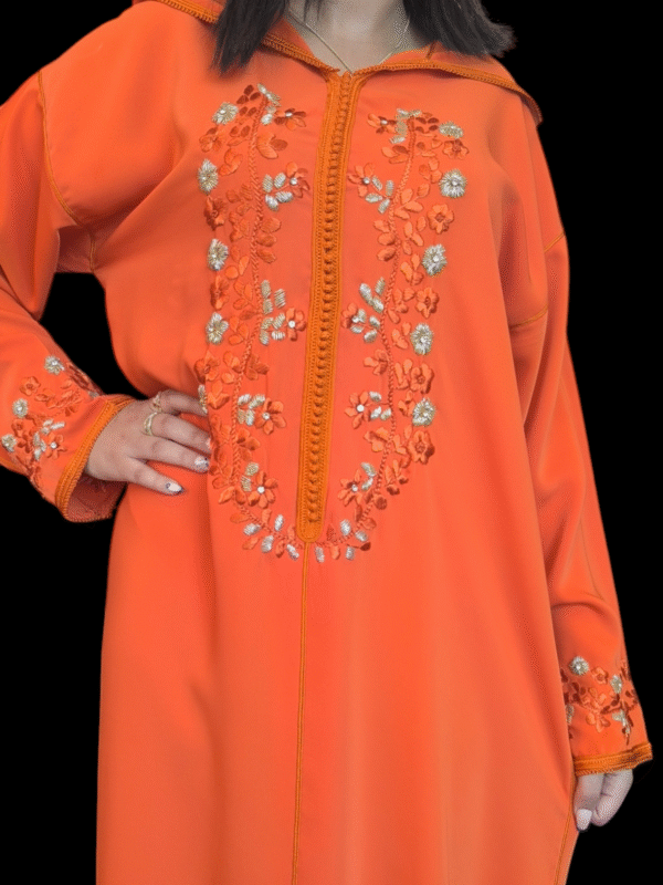 Jellaba marocaine traditionnelle fait main