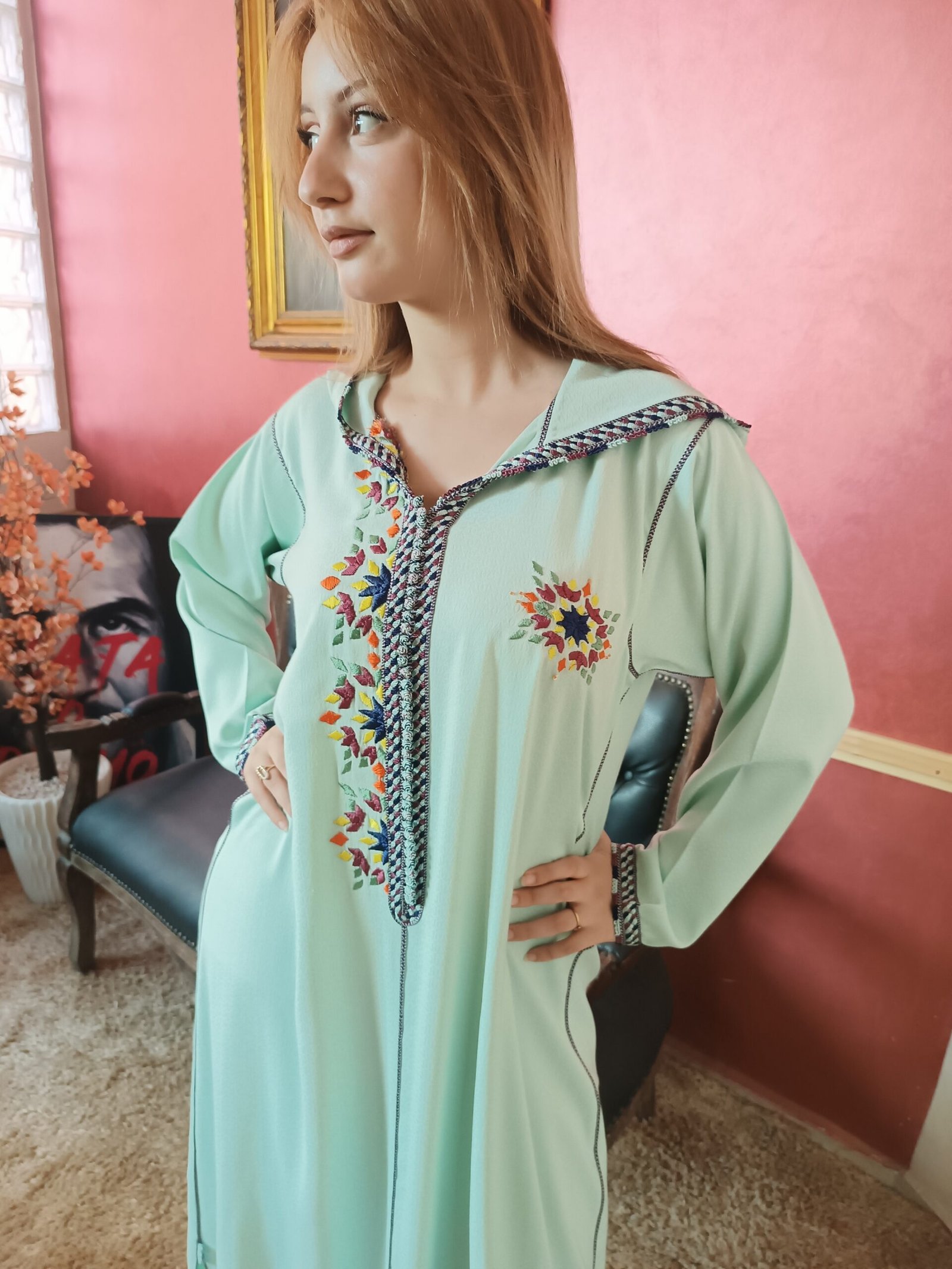 Très belle jellaba marocaine traditionnelle