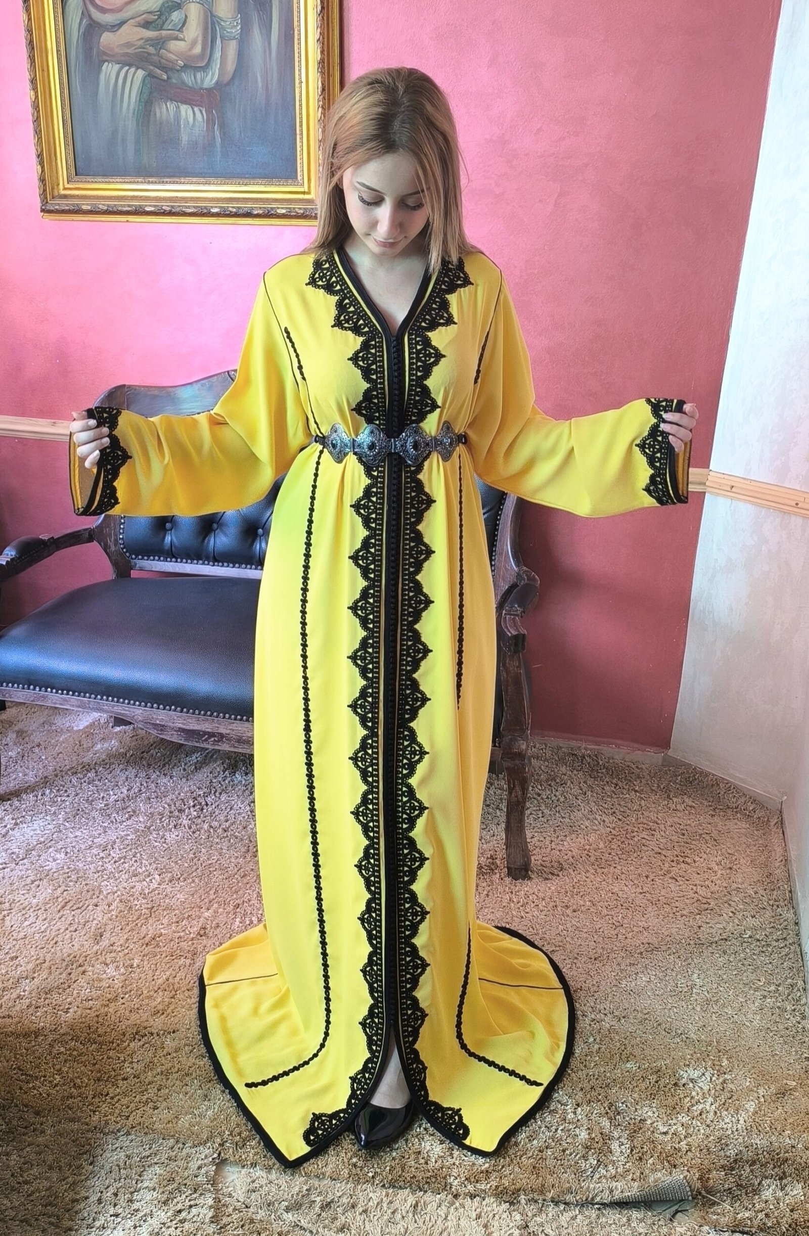 Très beau caftan marocain jaune banane – Image 4