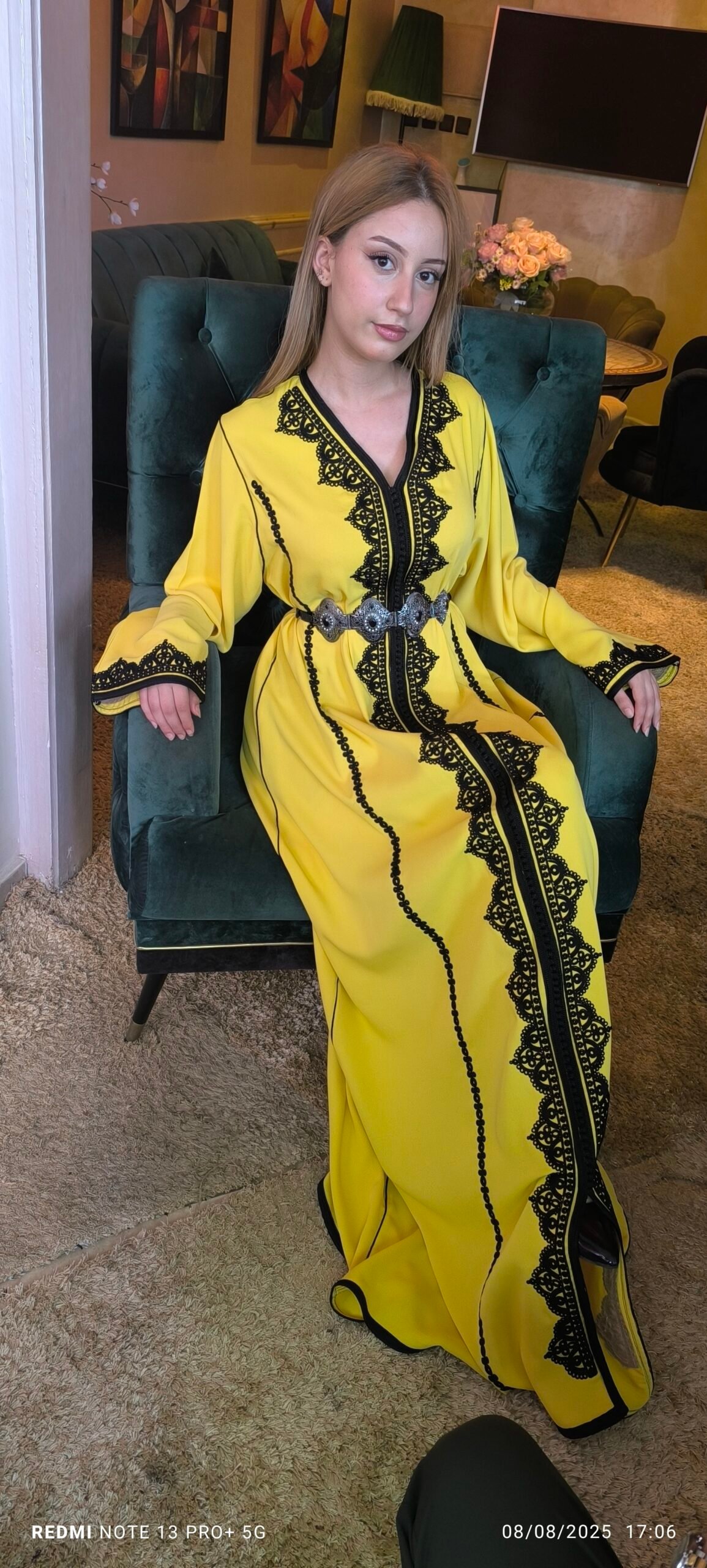Très beau caftan marocain jaune banane – Image 5